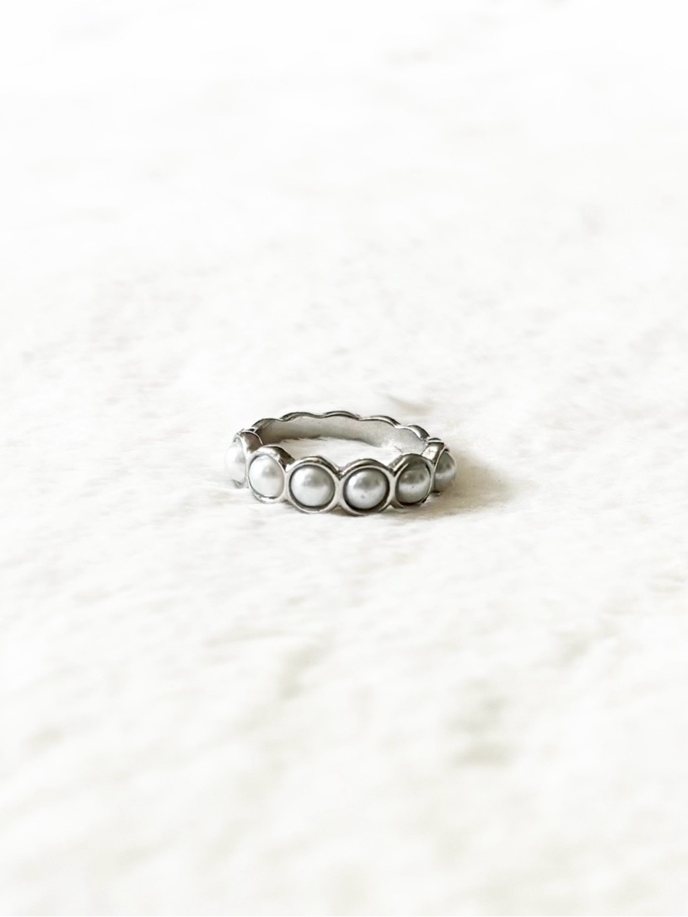 5/$8 🩷 MUST BUNDLE Silver Pearl Accent Band Ring - Women's Jewelry